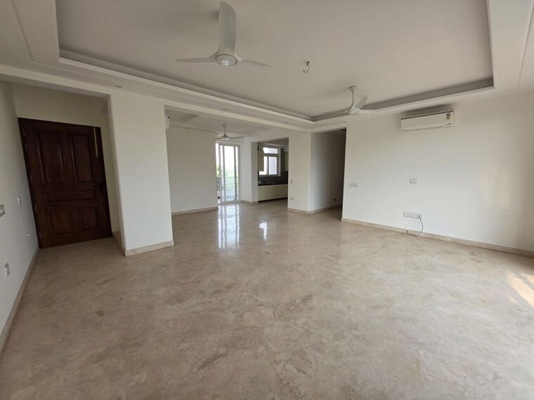 Room, sector 45 3 Bedroom 120 Sq.Yd. Builder Floor In Sector 45 Gurgaon 10759011