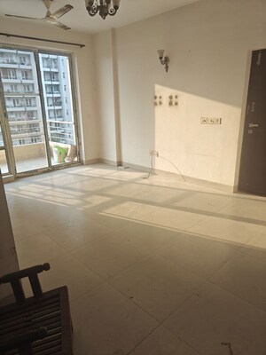 2.5 BHK Apartment For Rent in Indiabulls Centrum Park, Sector 103