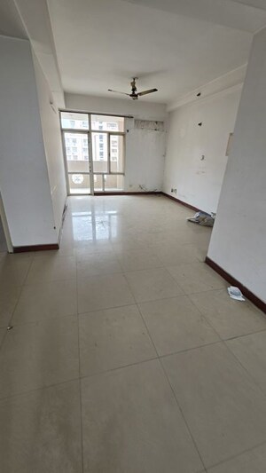 Building Lobby in 3 BHK Apartment at Eldeco Green Meadows, Pi Greater Noida – for Sale