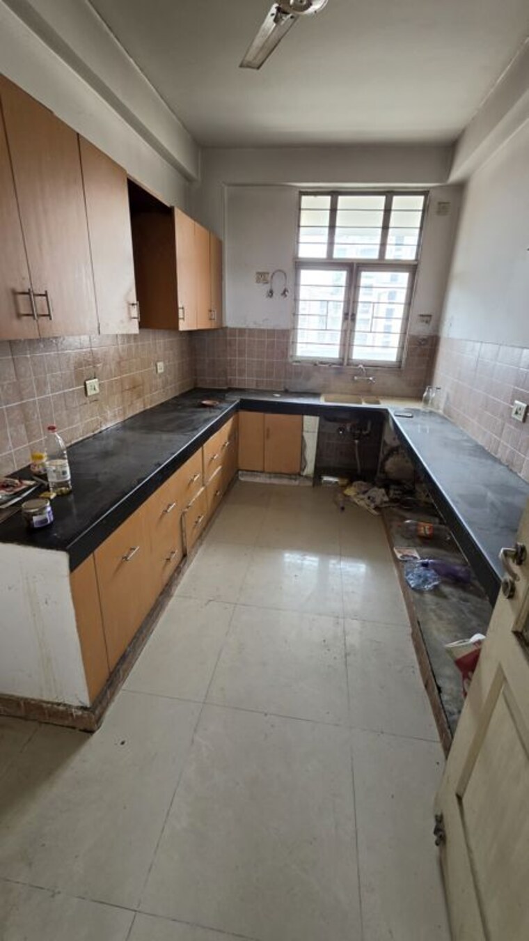 Kitchen, eldeco-green-meadows 3 Bedroom 1840 Sq.Ft. Apartment In Pi Greater Noida Greater Noida 10759035