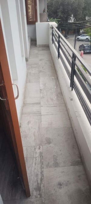 Balcony in 1 BHK Independent House at Sector 7 – for Rent