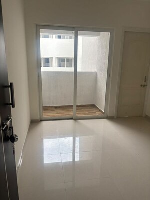 Room in 1 BHK Apartment at Kolte Patil Life Republic, Hinjewadi – for Rent