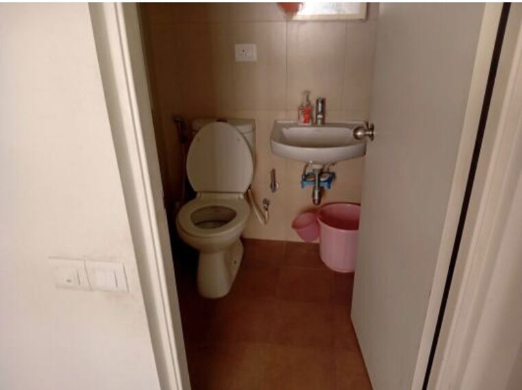 Bathroom, brigade-el-dorado 2 Bedroom 795 Sq.Ft. Apartment In Bagaluru Bangalore 10759075