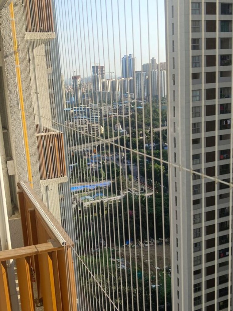 Balcony, lodha-amara-tower-23 1 Bedroom 438 Sq.Ft. Apartment In Kolshet Road Thane 10759099