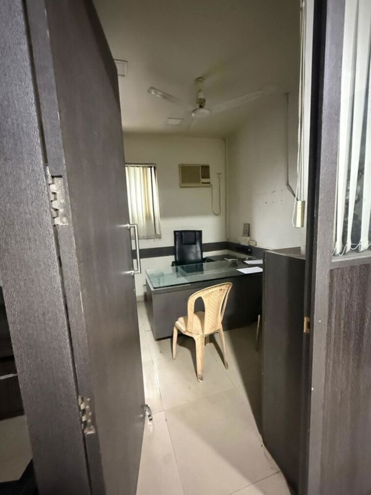 Team Area, prestige-point Commercial Office Space 6500 Sq.Ft. In Shukrawar Peth Pune 10759092