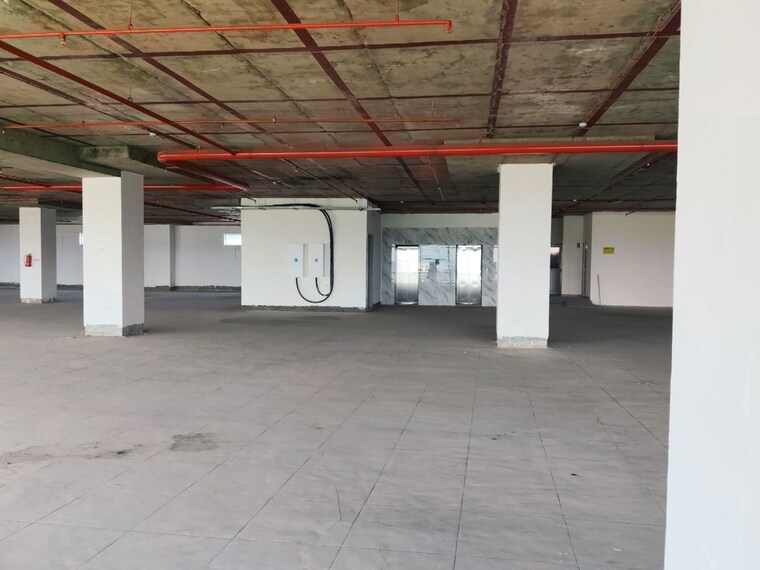  Parking, pimpri Commercial Office Space 37000 Sq.Ft. In Pimpri Pune 10759069