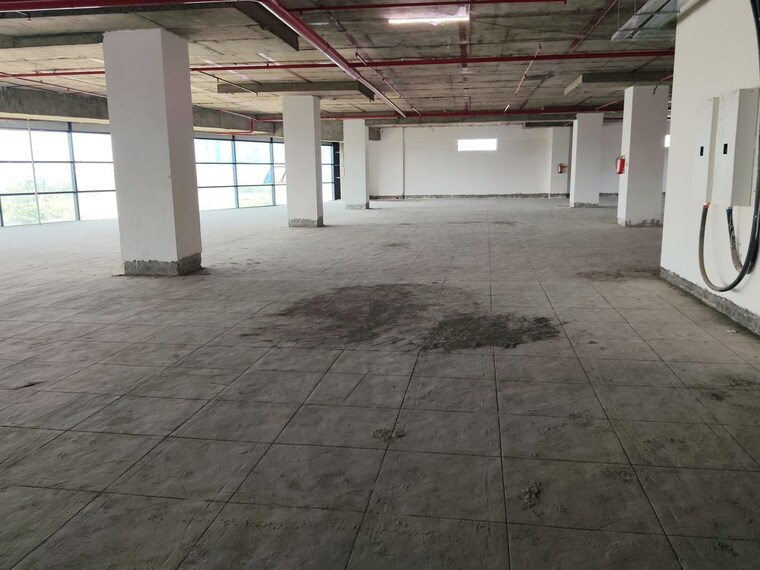  Parking, pimpri Commercial Office Space 37000 Sq.Ft. In Pimpri Pune 10759069