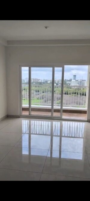 Room in 3 BHK Apartment at Meridian Park At The Prestige City, Sarjapur Road – for Rent