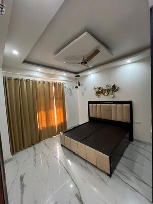 Bedroom in 3 BHK Builder Floor at Sector 52 – for Rent