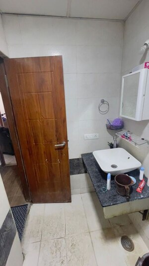 Furnished Amenities in 3 BHK Apartment at Dollars Colony – for Rent