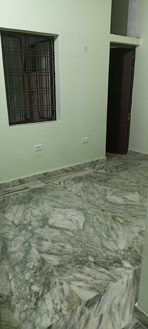 Room in 6+ BHK Independent House at Sector 1 – for Rent
