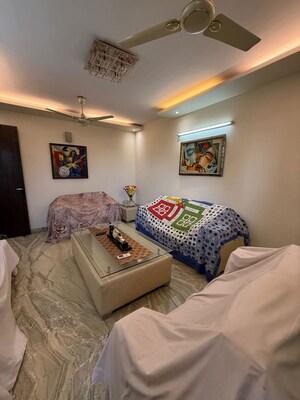 Bedroom in 3 BHK Builder Floor at Paschim Vihar – for Sale