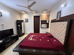 Bedroom in 3 BHK Builder Floor at Paschim Vihar – for Sale