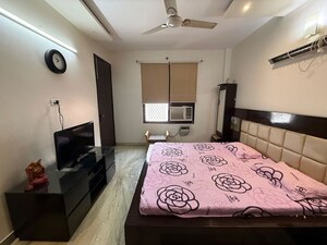 Bedroom in 3 BHK Builder Floor at Paschim Vihar – for Sale