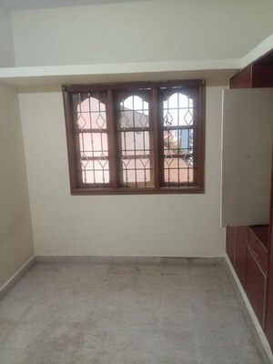 Room in 6+ BHK Independent House at Ombr Layout – for Sale