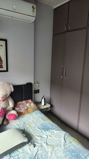 Bedroom in 2 BHK Apartment at Holy Cross Apartment, Jogeshwari East – for Rent