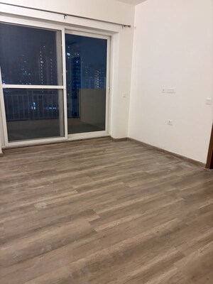 Bedroom in 2.5 BHK Apartment at Antriksh Golf View, Sector 78 – for Sale