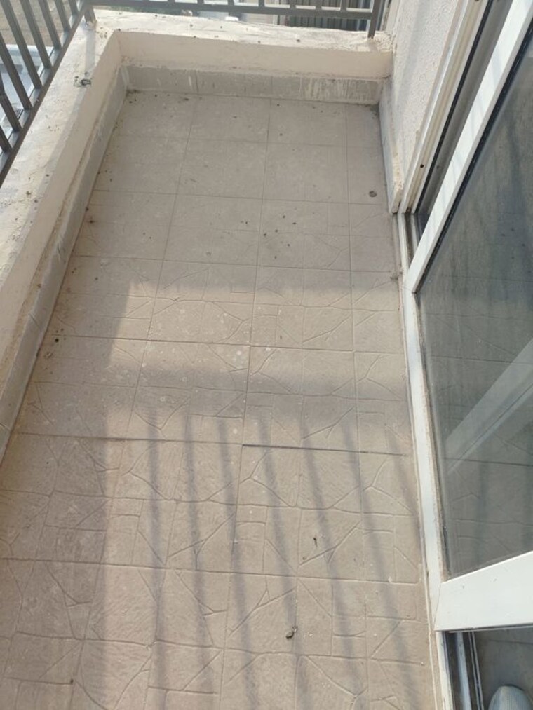 Balcony, signature-global-prime 2 Bedroom 834 Sq.Ft. Apartment In Sector 63a Gurgaon 10759226
