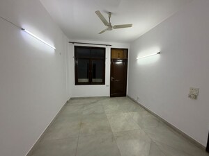 Room in 4 BHK Builder Floor at Nehru Enclave – for Rent