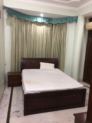 Bedroom in 3 BHK Builder Floor at Defence Colony – for Rent