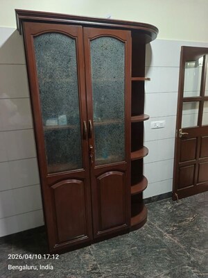 Bathroom in 3 BHK Apartment at Benson Town – for Rent