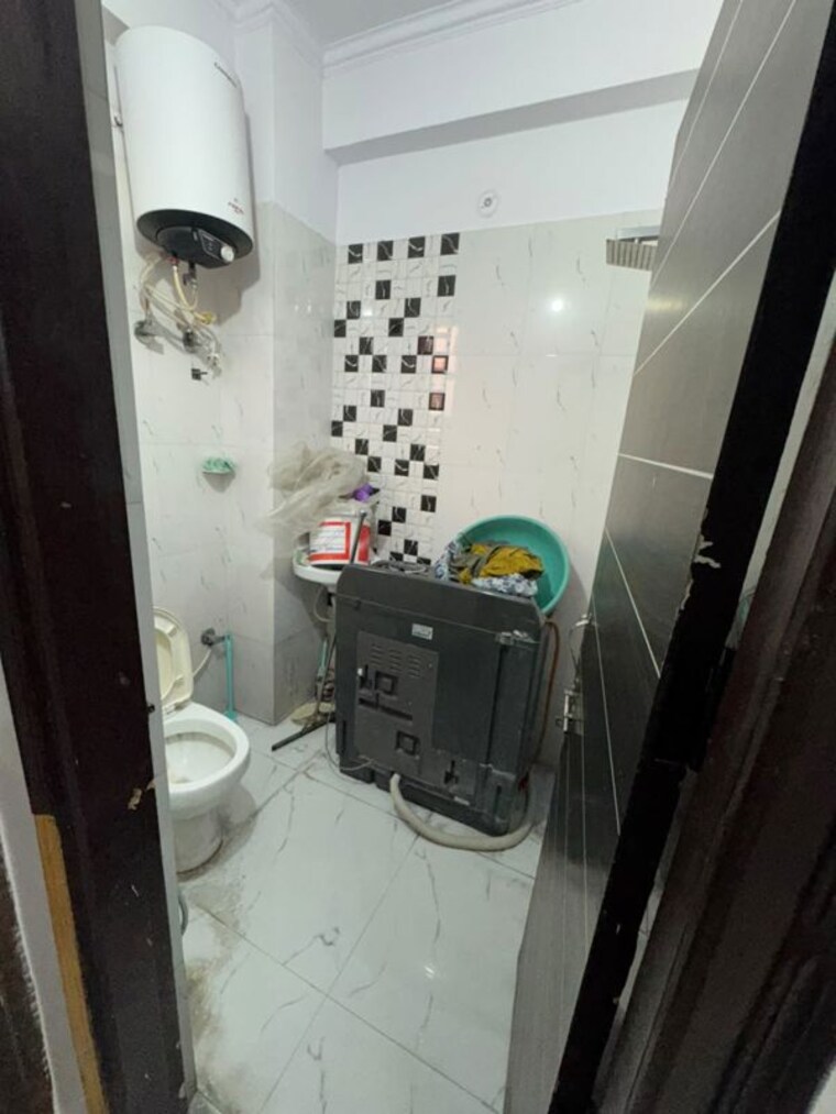 Bathroom, mahendra-enclave 2 Bedroom 700 Sq.Ft. Apartment In Shastri Nagar Ghaziabad 10759285
