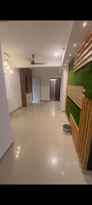 Room in 3.5 BHK Apartment at Spaze Privy AT4, Sector 84 – for Rent