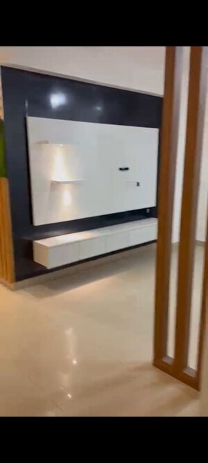 Room in 3.5 BHK Apartment at Spaze Privy AT4, Sector 84 – for Rent