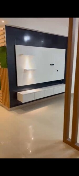 Room in 3.5 BHK Apartment at Spaze Privy AT4, Sector 84 – for Rent