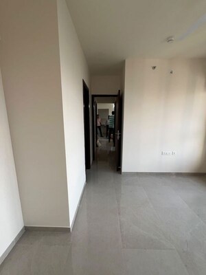 Room in 2 BHK Apartment at Piramal Vaikunth, Balkum Pada – for Rent