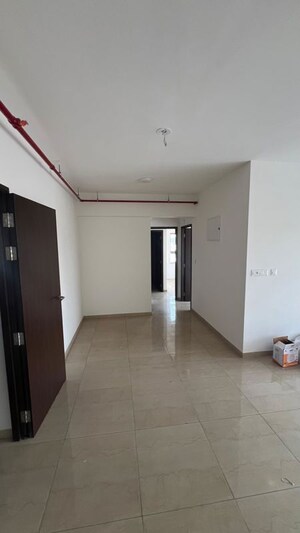 Room in 2 BHK Apartment at Mahindra Alcove, Chandivali – for Rent