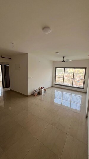 Room in 2 BHK Apartment at Mahindra Alcove, Chandivali – for Rent