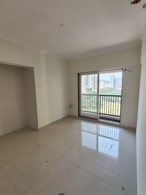 Master Bedroom in 2 BHK Apartment at Raunak Residency Thane, Pokhran Road No One – for Rent