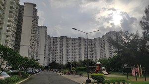  Apartment For Sale in Thazhambur