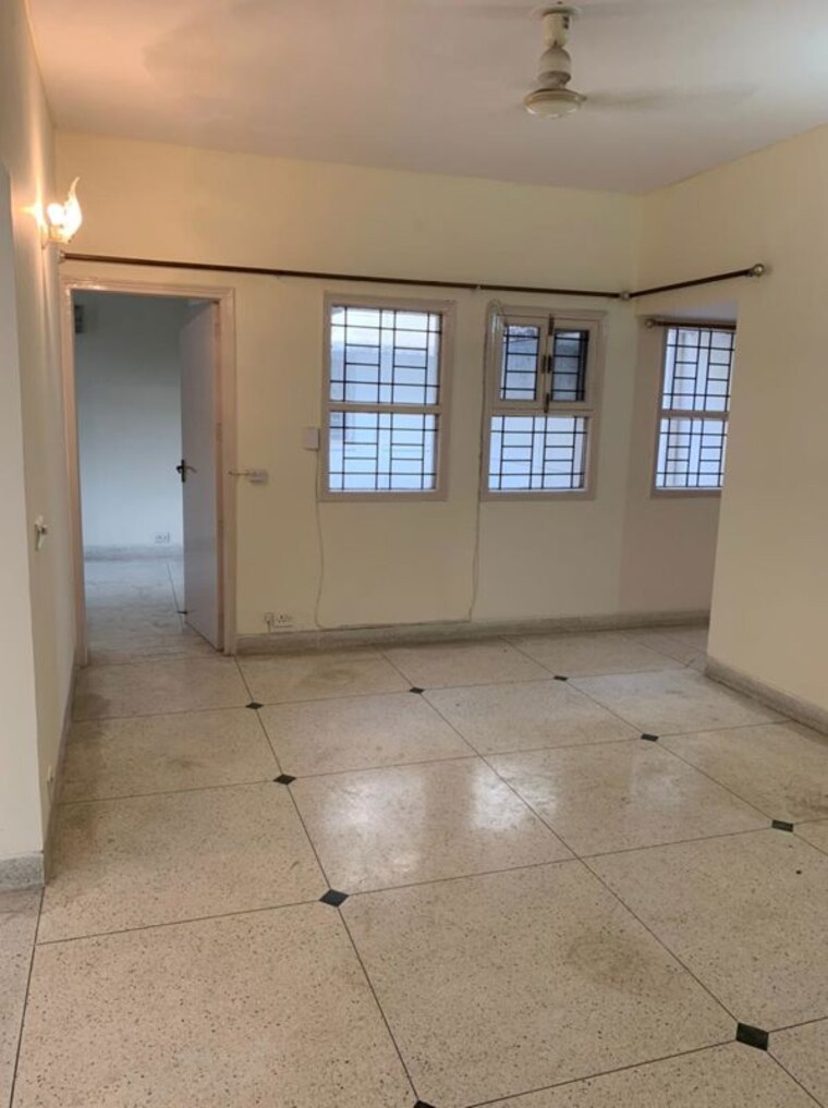 Room, unitech-south-city-ii 3 Bedroom 1802 Sq.Ft. Builder Floor In Sector 50 Gurgaon 10759395