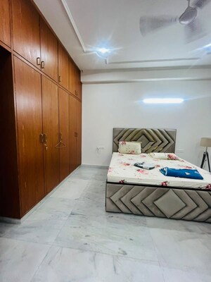 Bedroom in 2 BHK Builder Floor at Sector 32 – for Rent