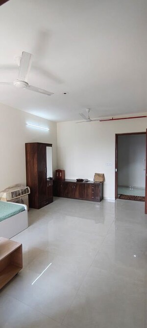 1 BHK Apartment For Rent in Siddha Sky Phase 4, Wadala