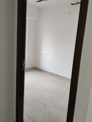 Room in 1 BHK Apartment at Siddha Sky Phase 3, Wadala – for Rent
