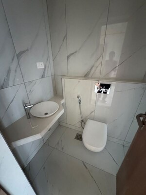 Bathroom in 4 BHK Apartment at Raymond The Invictus By GS, Pokhran Road No One – for Sale