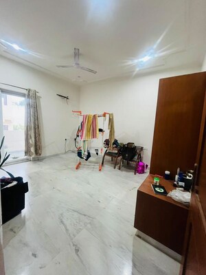 Team Area in 2 BHK Builder Floor at Sector 31 – for Rent