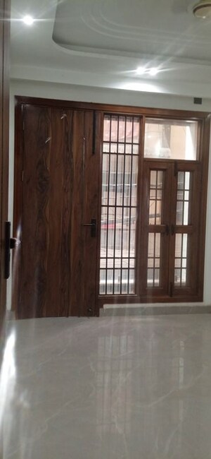 Room in 3 BHK Builder Floor at Mahavir Enclave 1 – for Sale