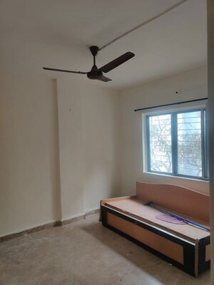 Room in 2 BHK Apartment at Siddharth Nagar Phase 1, Aundh – for Rent