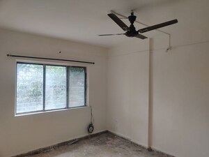 Room in 2 BHK Apartment at Siddharth Nagar Phase 1, Aundh – for Rent