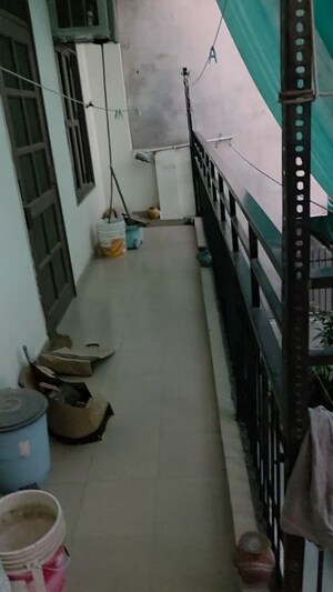  3 BHK Builder Floor at Sector 10 – for Rent