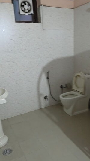 Bathroom in 3 BHK Builder Floor at Sector 10 – for Rent