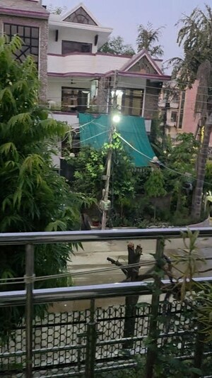 Balcony in 3 BHK Builder Floor at Sector 10 – for Rent