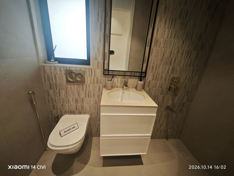 Bathroom, kanakia-greenberg 2 Bedroom 641 Sq.Ft. Apartment In Akurli Navi Mumbai 10759582