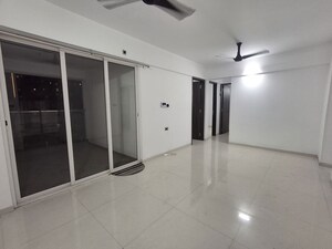 Room in 3 BHK Apartment at Deu Trident, Pimple Nilakh – for Rent