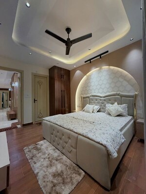 Bedroom in 6 BHK Villa at Civil Lines – for Sale