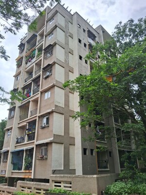  Apartment For Sale in Deepak Nagar